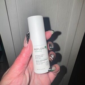Hydrating & plumping eye cream
